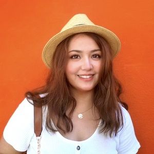 Meet your Posher, Yilinuer